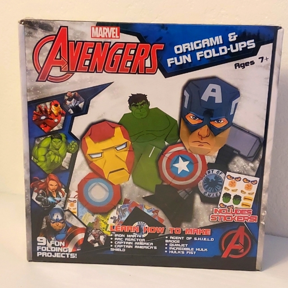 Marvel Avengers Origami Fun box set